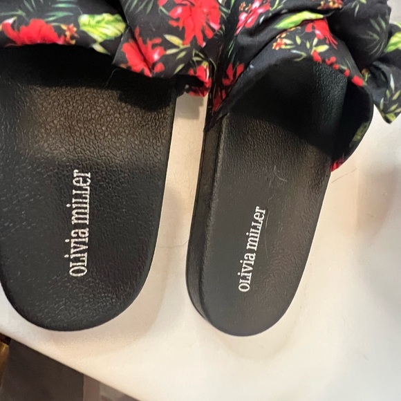 Olivia Miller Slides Size 8 m Fabric  Knot In Red and Black - Picture 5 of 6